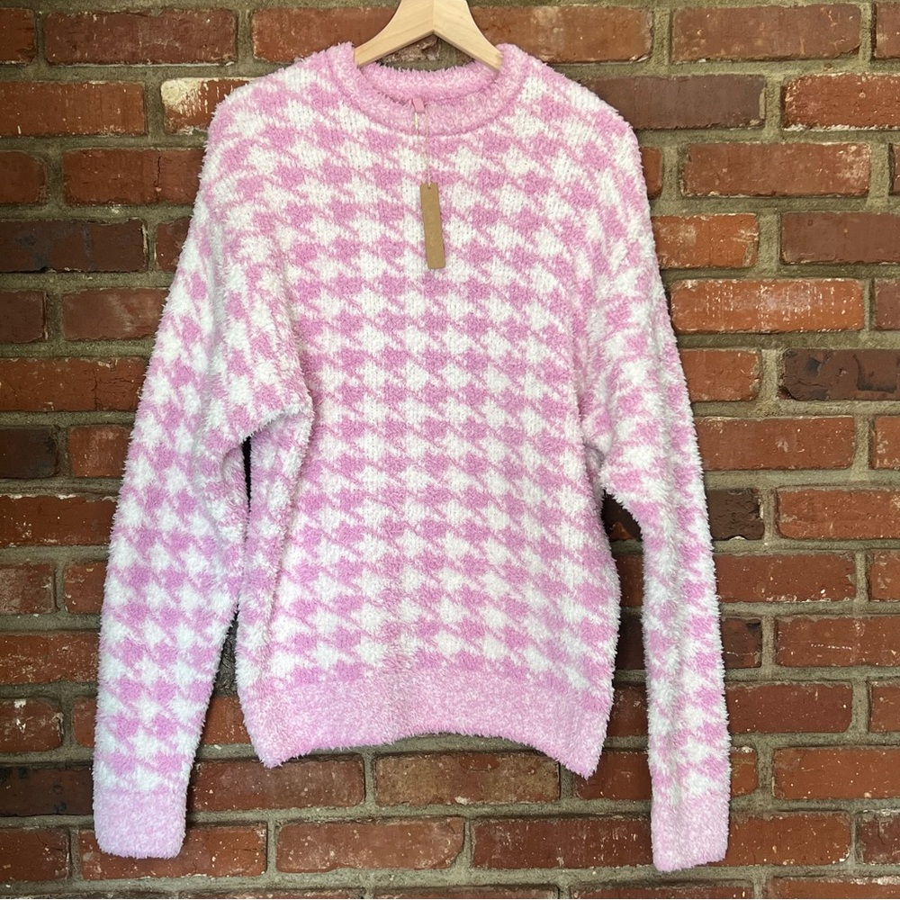 Skims Cozy Unisex Pink petal Houndstooth‎ Sweater size large/x-large NWT